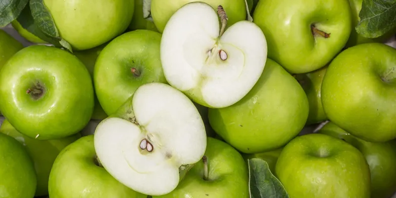 Organic Apples 'Story®' from Frnace