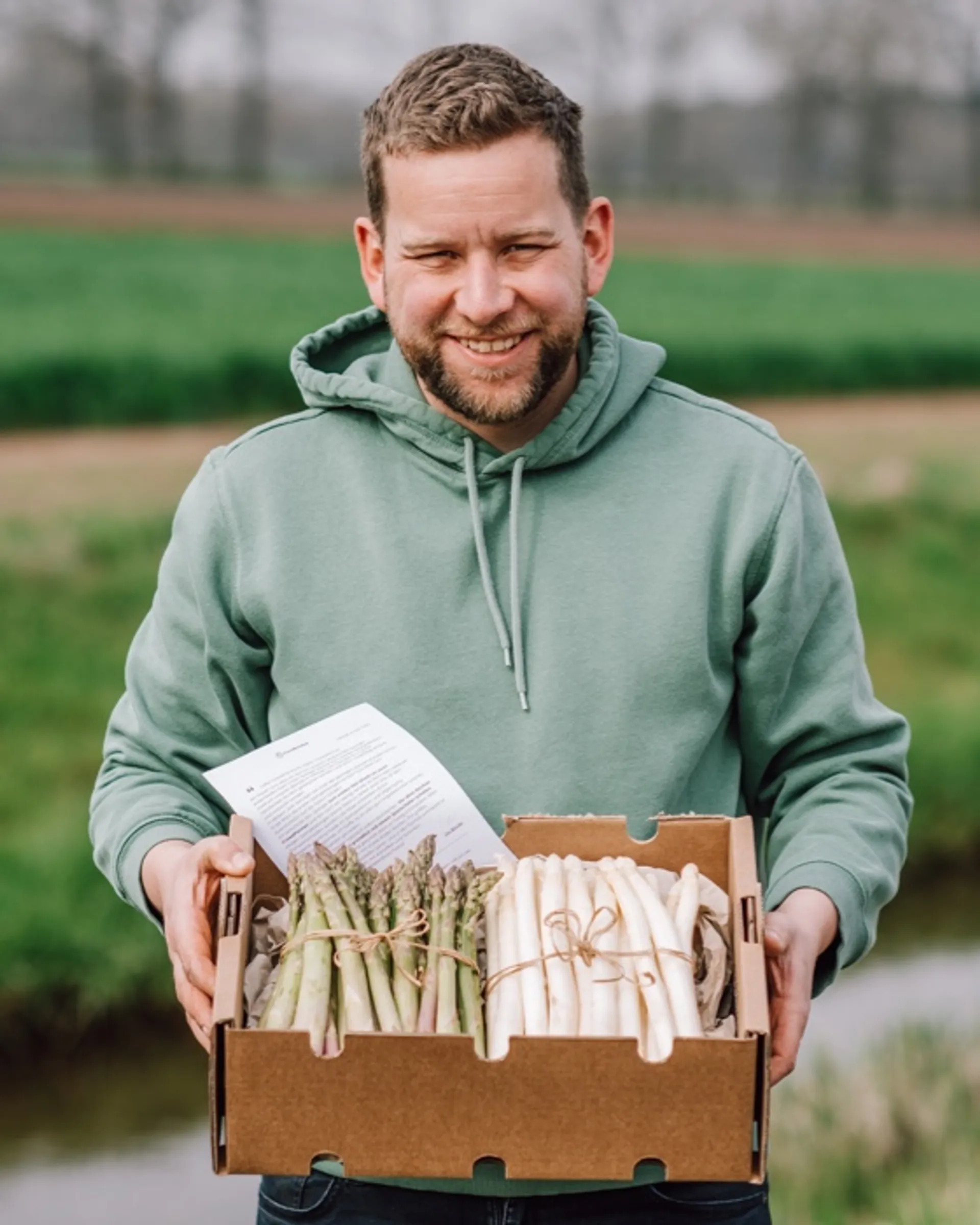 Weißer und grüner Bioland BioSpargel von Biohof Wencker, Deutschland