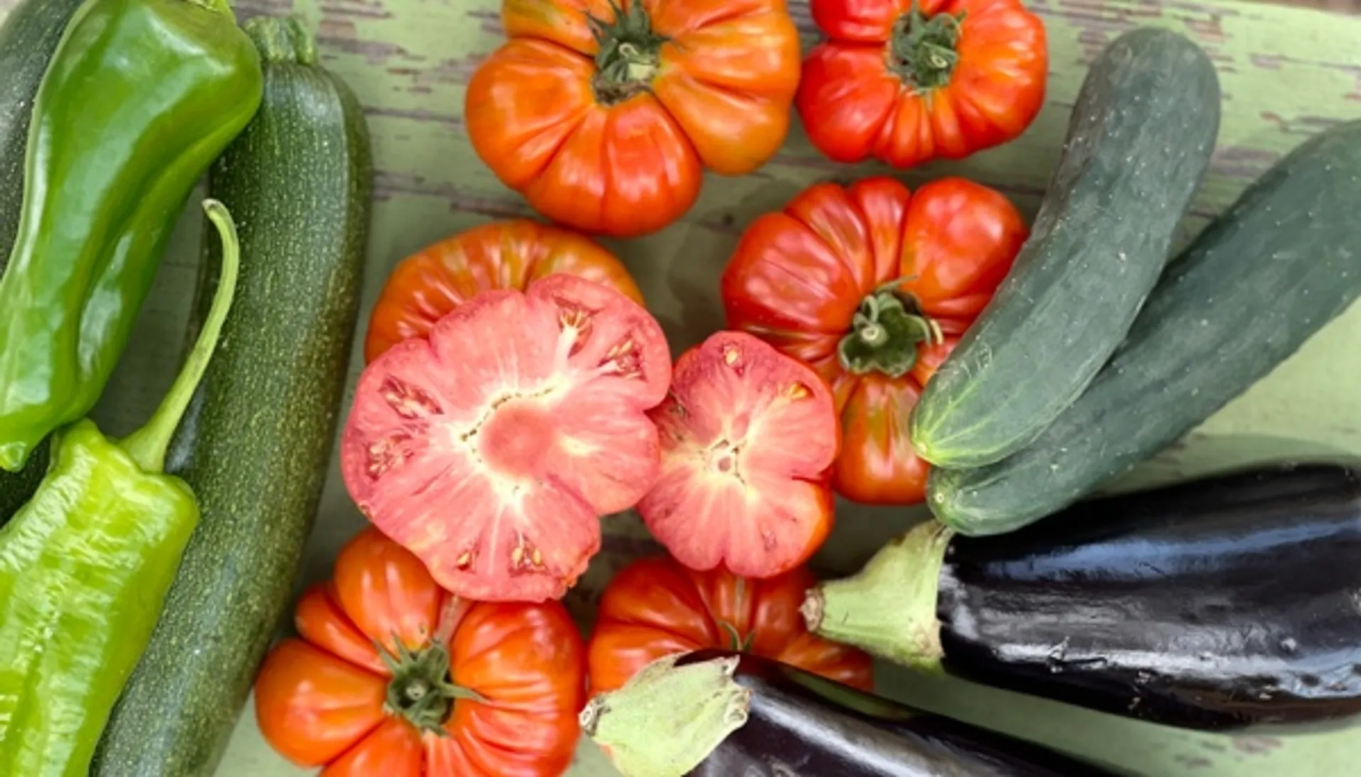 Buy seasonal organic boxes direct from the farmer CrowdFarming