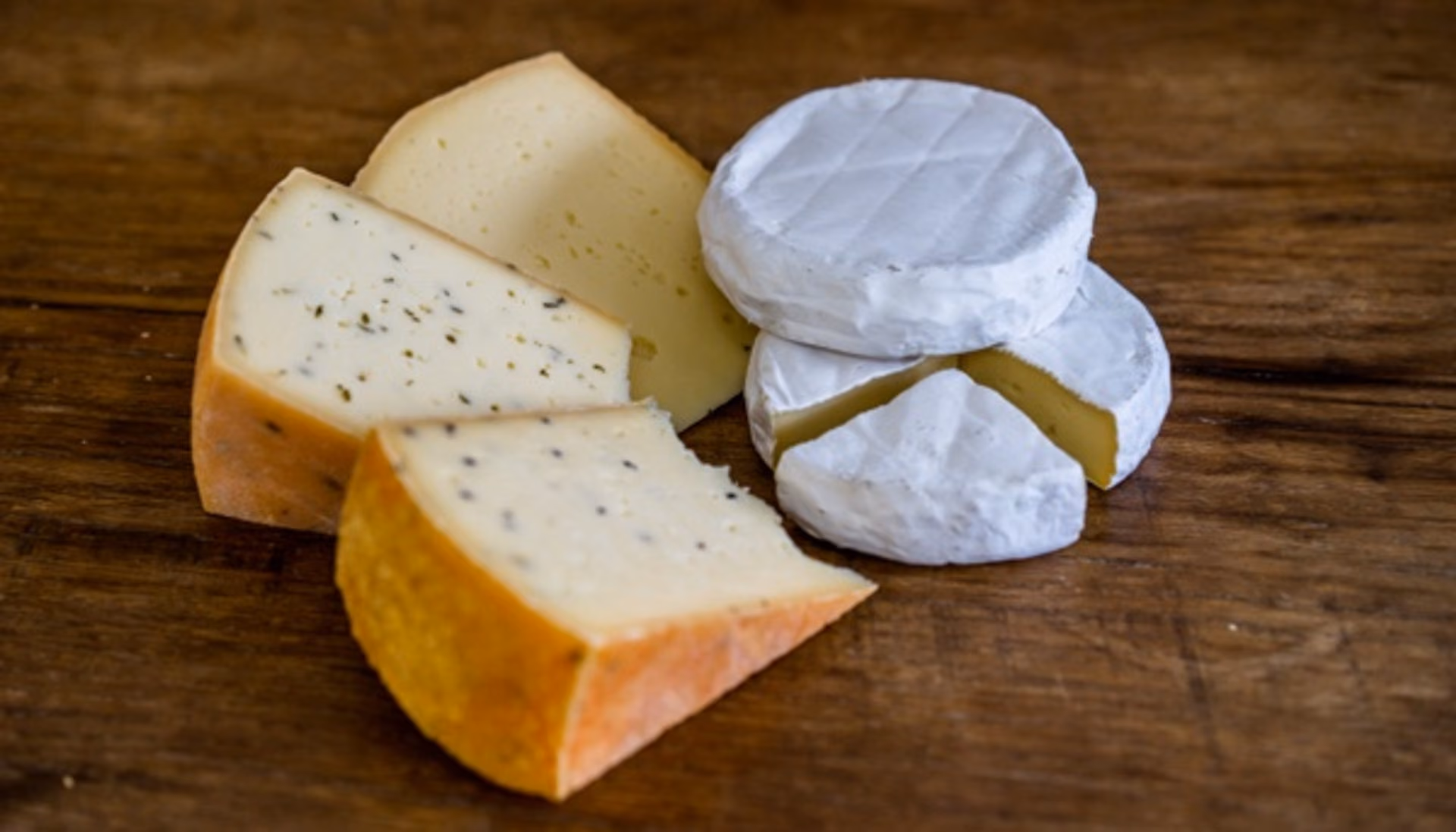 Organic Cow cheese & Cow cheese mixed box in season from Europe ...